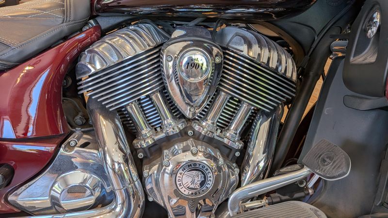 Used 2021 Indian Motorcycle Roadmaster Image 6