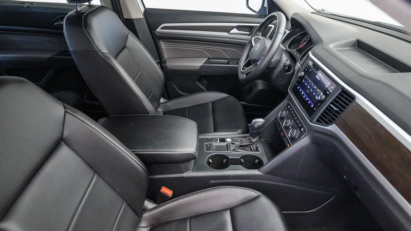 Used 2021 Volkswagen Atlas 3.6L V6 SE w/TechnologyImage 16