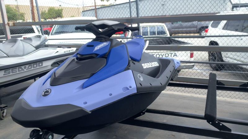 New 2025 Sea-Doo SPARK FOR 2 90 CONVENIENCE PACKAGE (SOUND SYSTEM) Image 4