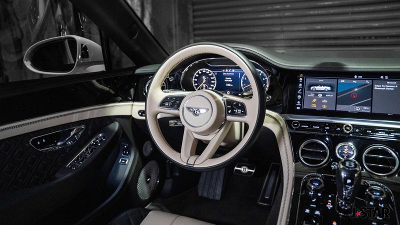 2022 Bentley Continental GT V8 photo 4