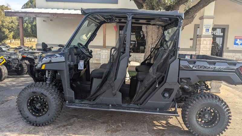 2025 Polaris RANGER CREW XP 1000 TEXAS EDITION BLACK CRYSTALImage 2