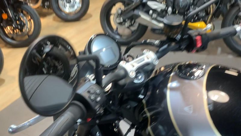 2025 Triumph SPEED TWIN 900 Image 8