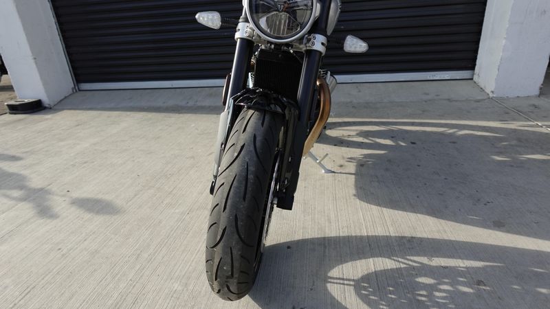 New 2025 Triumph Speed Twin 1200 Base 