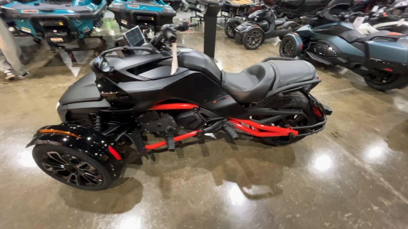 New 2026 Can-Am SPYDER F3-S (SE6) Image 9