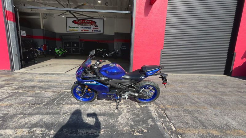 New 2026 Yamaha YZF-R3 ABS Image 5