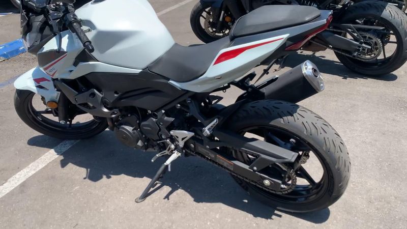Used 2023 Kawasaki Z400 ABS Image 7