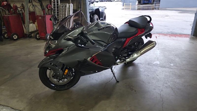 Used 2024 Suzuki Hayabusa Image 8