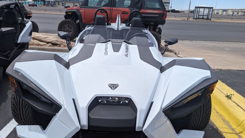 2024 Polaris SLINGSHOT S TECH MANUAL S with Technology Package IImage 13