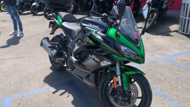 Used 2023 Kawasaki Ninja 1000 SX Image 3