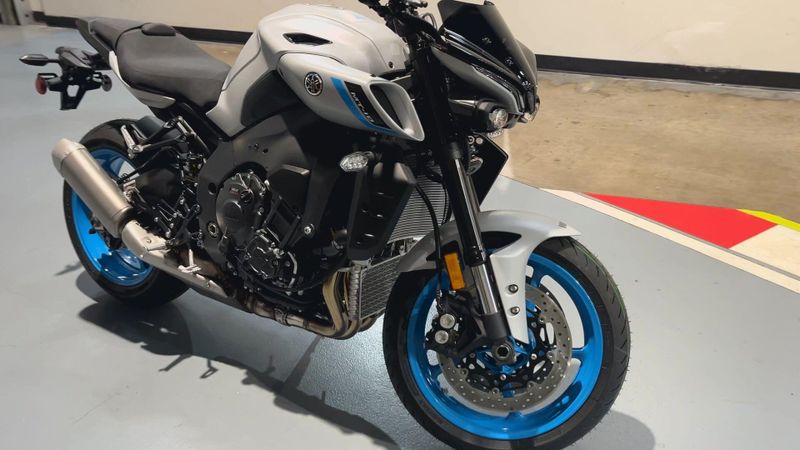 New 2025 Yamaha MT-10 Image 2