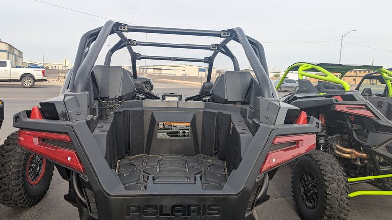 2024 Polaris RZR PRO XP 4 ULTIMATE SUPER GRAPHITEImage 11