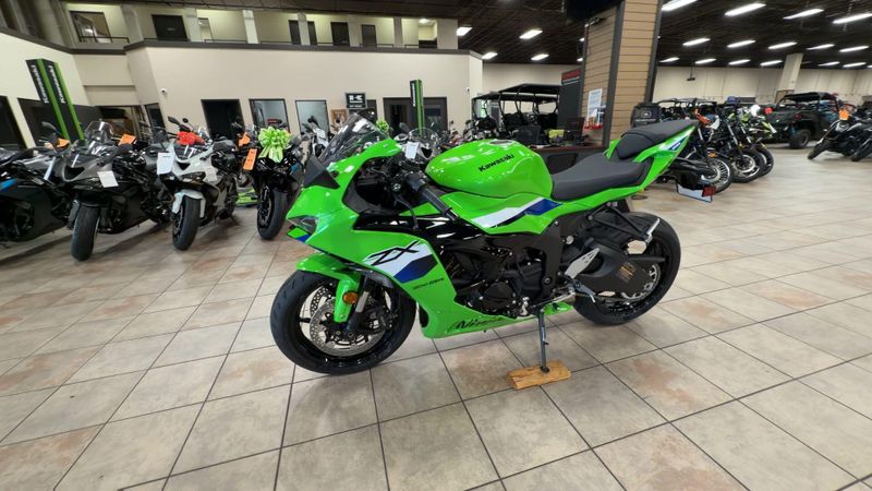 New 2026 Kawasaki NINJA ZX-6R ABS Image 5