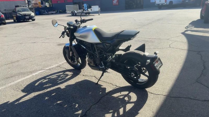 Used 2019 Husqvarna VITPILEN 701 Image 6