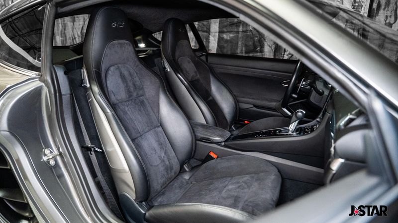 2018 Porsche Cayman GTS photo 11