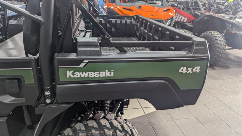 2025 Kawasaki MULE PROFXT 820 EPS TIMBERLINE GREENImage 7