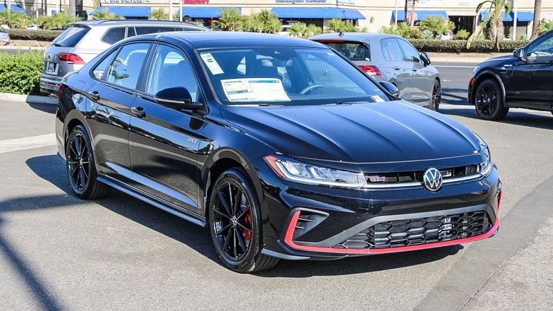 New 2025 Volkswagen Jetta GLI 2.0T AutobahnImage 5