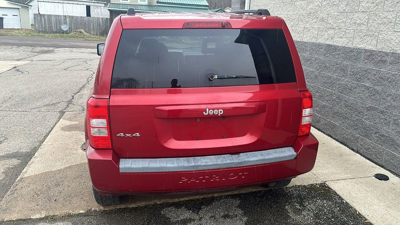 2008 Jeep Patriot Sport in a Inferno Red Crystal Pearl exterior color and Dark Slate Grayinterior. Weekley Chrysler Dodge Jeep Co 419-740-1451 weekleychryslerdodgejeep.com 