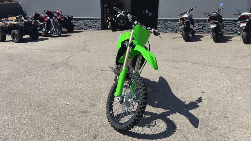 New 2027 Kawasaki KX250F Image 3