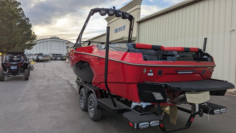 2024 AXIS MB5275BOAT  in a RED/EBONY exterior color and INDY RED AND COOL EBONYinterior. Family PowerSports (877) 886-1997 familypowersports.com 