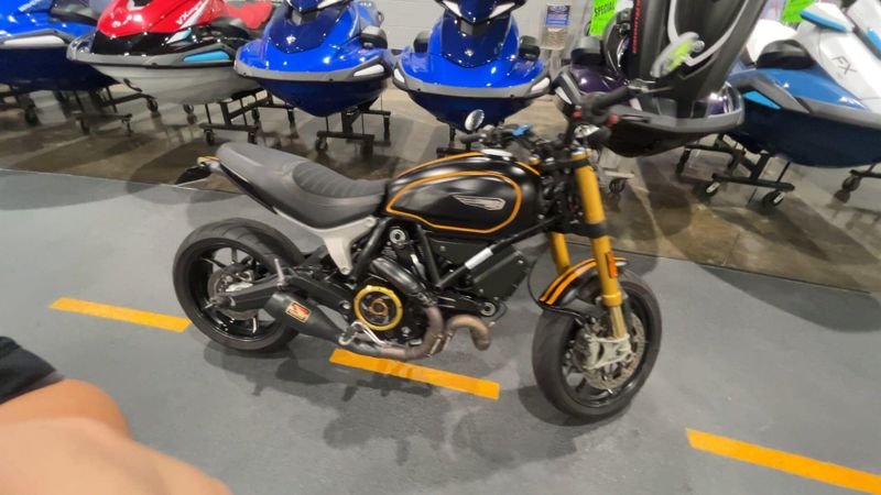 Used 2018 Ducati SCRAMBLER 1100 Image 9