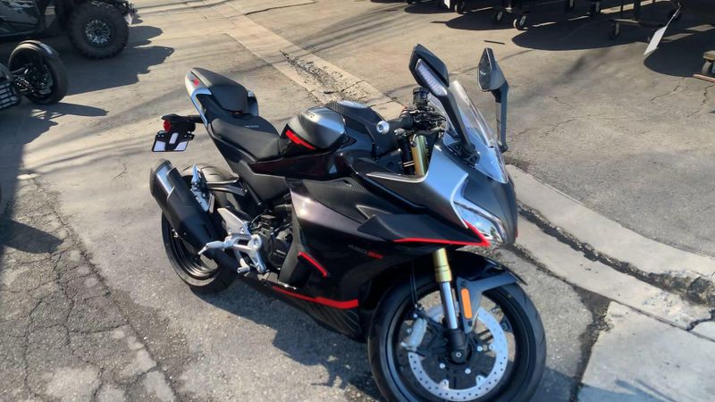 New 2025 CFMOTO 450SS Image 9