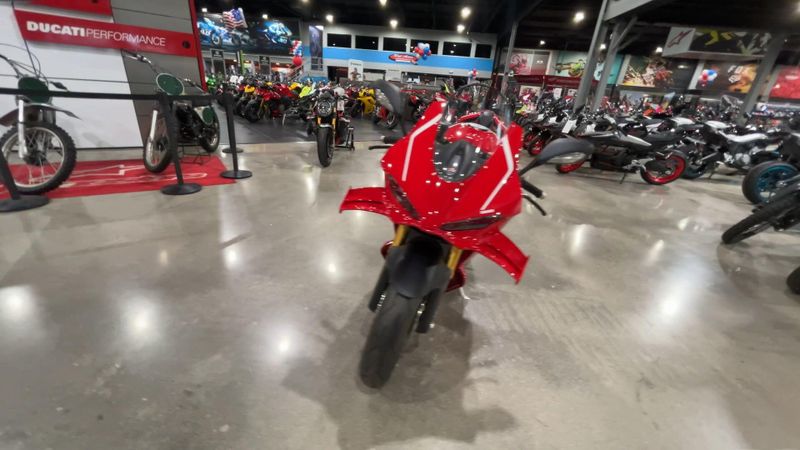 New 2026 Ducati PANIGALE V4 R Image 3