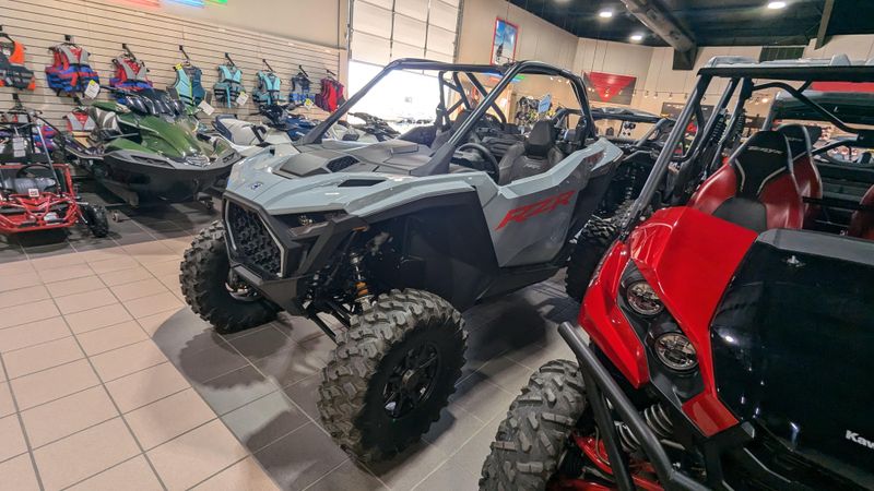 2025 Polaris RZR PRO XP SPORT  STORM GRAYImage 4