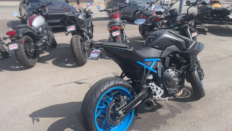 Used 2024 Suzuki GSX-8S CA Image 3