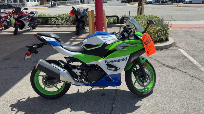 Used 2024 Kawasaki NINJA 500 40TH ANNIVERSARY Image 5