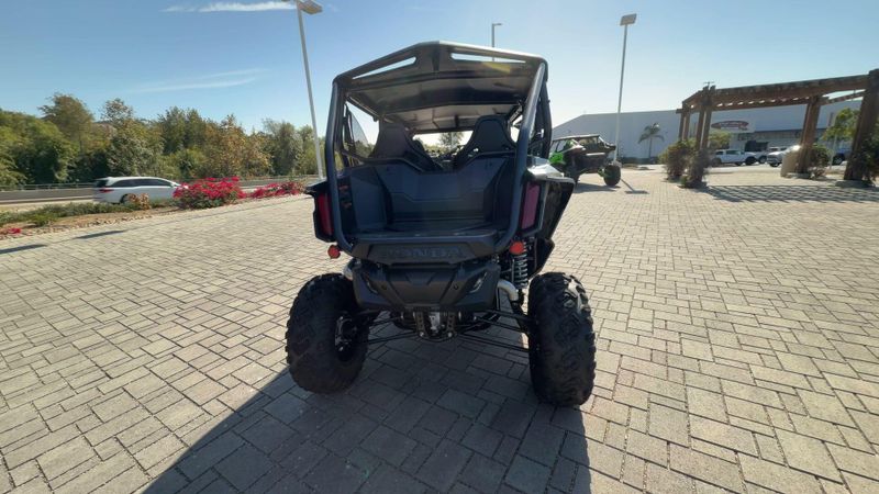 New 2026 Honda TALON 1000R-4 FOX LIVEVALVE Image 8