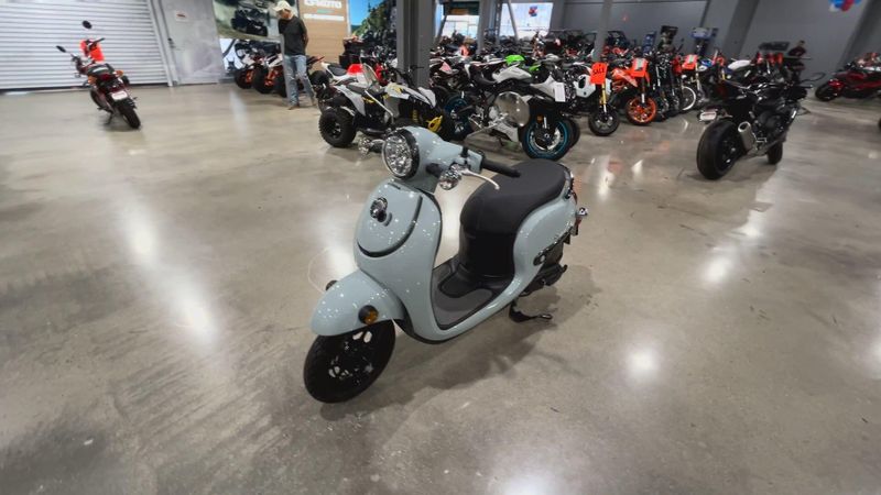 Used 2022 Honda Metropolitan Image 4