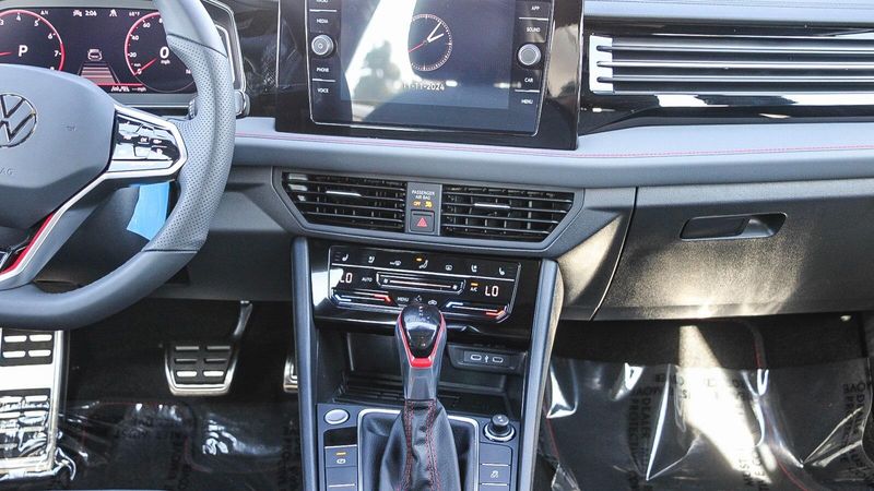 New 2025 Volkswagen Jetta GLI 2.0T AutobahnImage 14