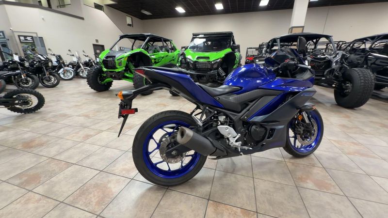 Used 2023 Yamaha YZF-R3 ABS Image 9