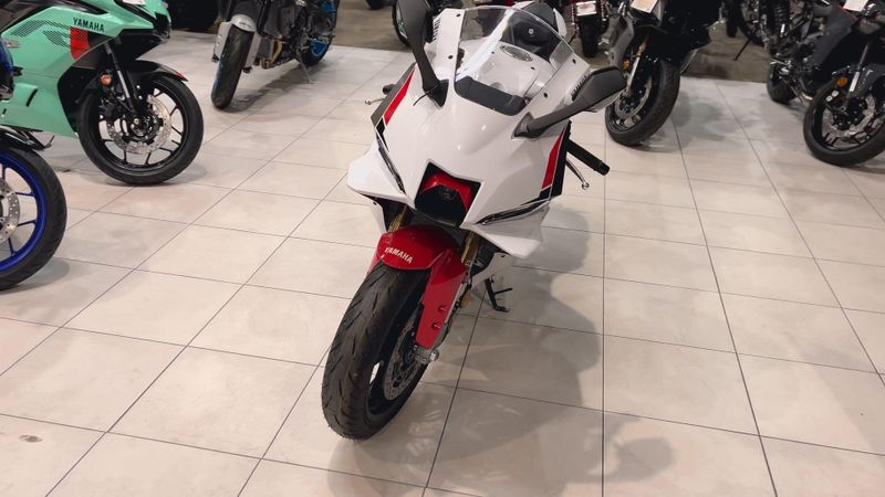 New 2025 Yamaha YZF-R9 Image 7