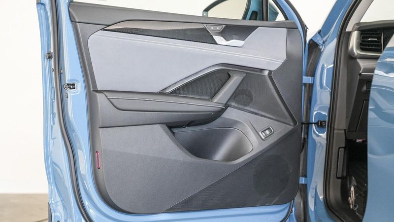 New 2025 Volkswagen Tiguan 2.0T SEImage 21