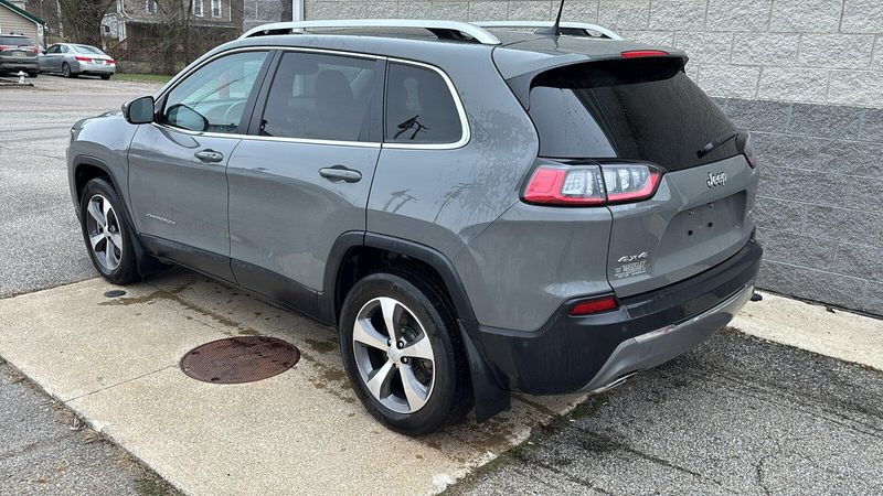 2021 Jeep Cherokee LimitedImage 3