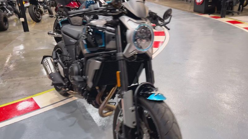 Used 2023 CFMOTO 700CL-X Sport CF700-2AUS Image 7