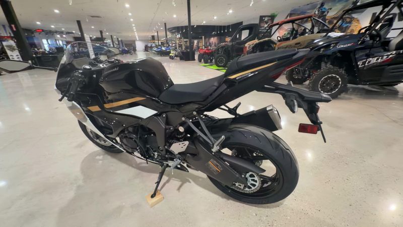 New 2026 Kawasaki NINJA ZX-6R ABS Image 5