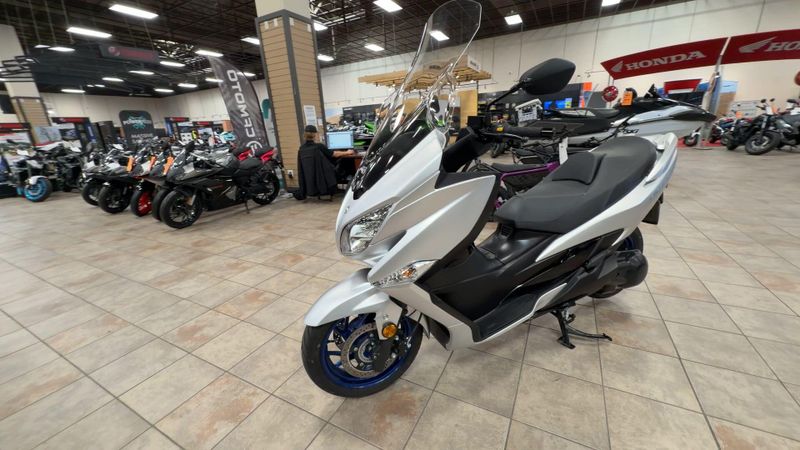 Used 2024 Suzuki Burgman 400 Image 5
