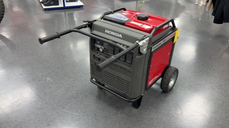 New 2026 Honda EU7000IS Image 4