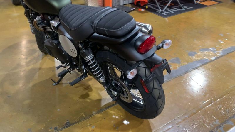 2025 Triumph SCRAMBLER 900 Image 5