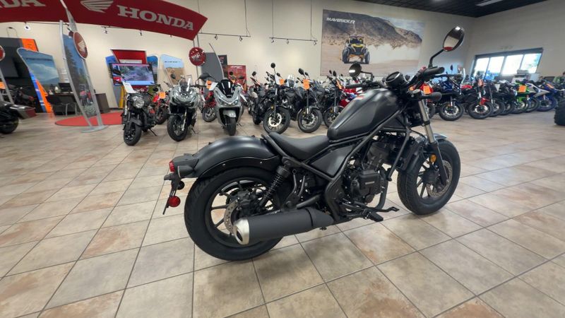 New 2026 Honda REBEL 300 E-CLUTCH Image 9