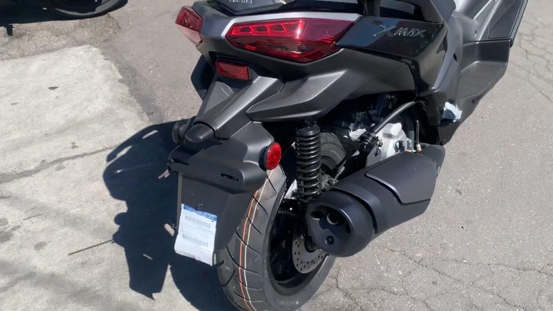 New 2025 Yamaha Xmax Image 7