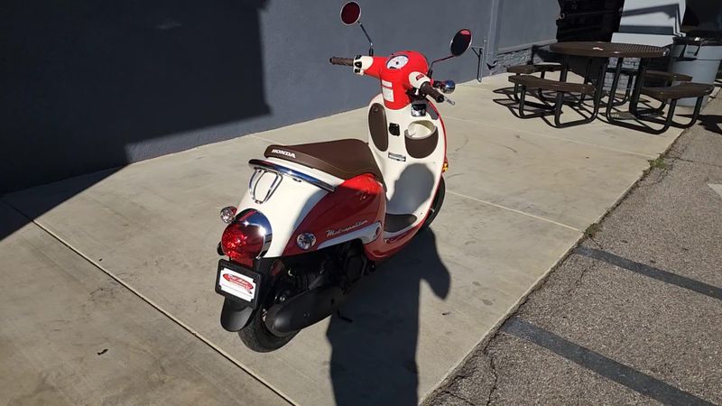 New 2026 Honda Metropolitan Image 3