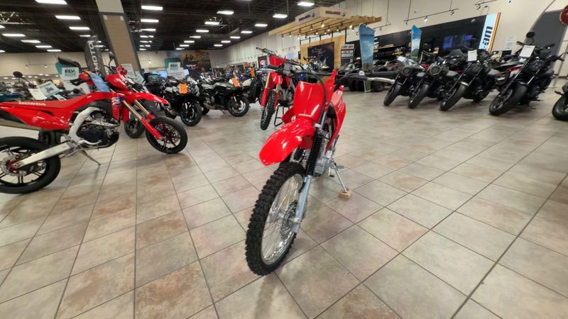 New 2027 Honda CRF125F BIG WHEEL Image 4