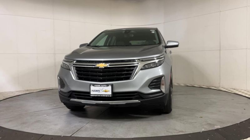 2023 Chevrolet Equinox LT photo 3