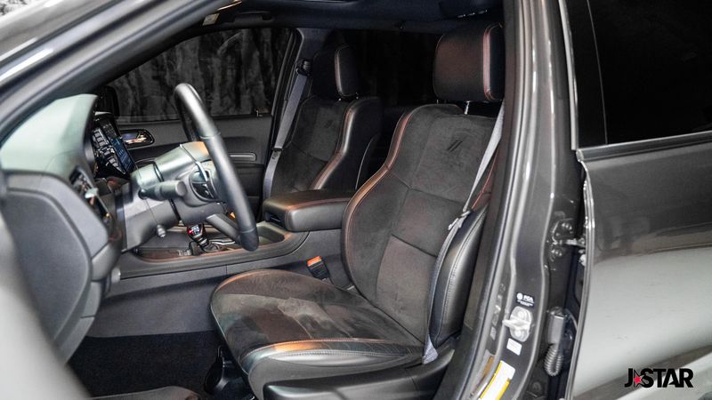 2023 Dodge Durango R/T Plus photo 2