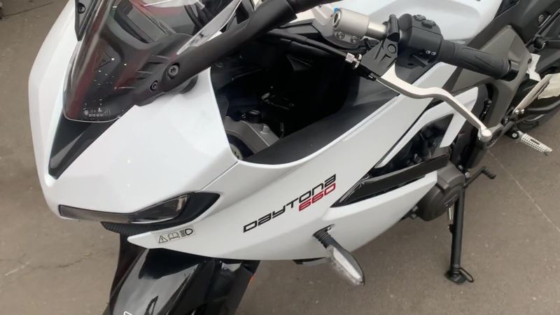 New 2025 Triumph DAYTONA 660 Image 6