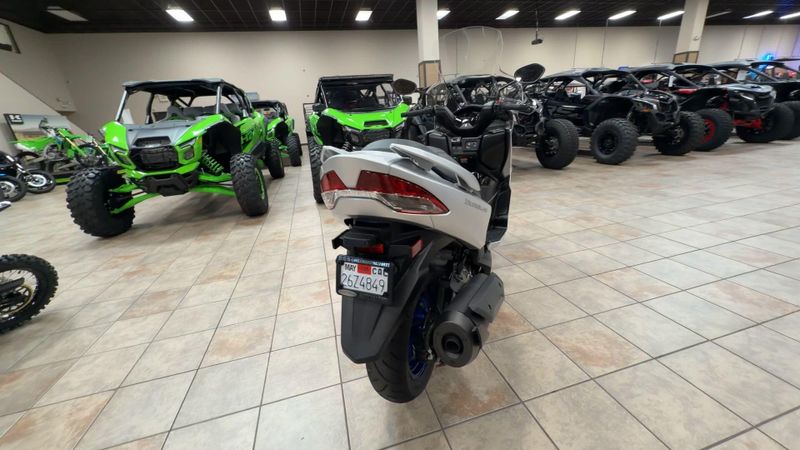 Used 2024 Suzuki Burgman 400 Image 8