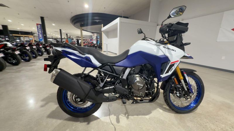 New 2026 Suzuki V STROM 800DE Image 5